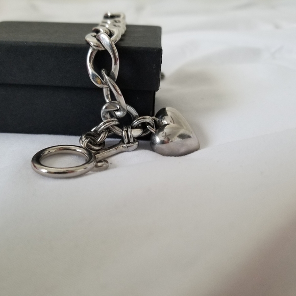 Gently used Juicy Couture bracelet - Picture 7 of 12